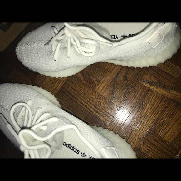 Yeezy 350 v2 cream NEW w/o tag - Picture 6 of 8